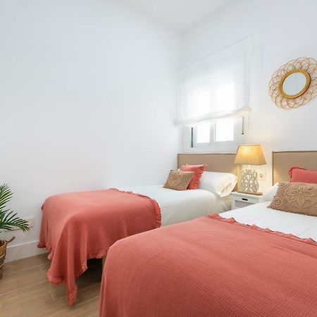 Genteel Home Juan Rabadan Севиля Екстериор снимка