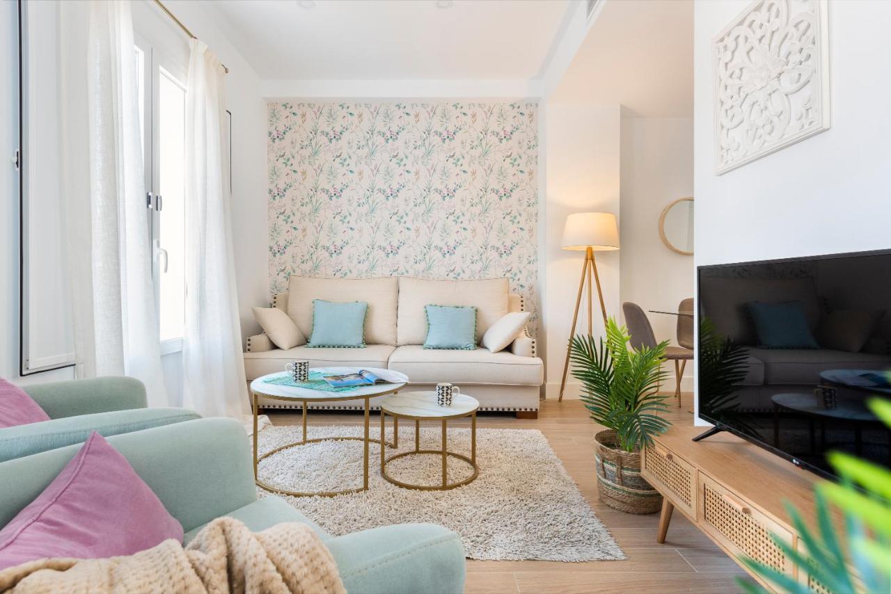 Genteel Home Juan Rabadan Севиля Екстериор снимка